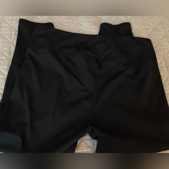 Active Life Stretchy Exercise Pants Size XXL Black Work-Out Leggings Criss-Cross - Picture 1 of 4